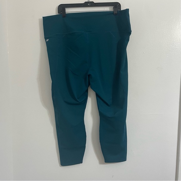 NWT Fabletics Define PowerHold® High-Waisted 7/8 Legging | Size: 4X - Picture 4 of 7